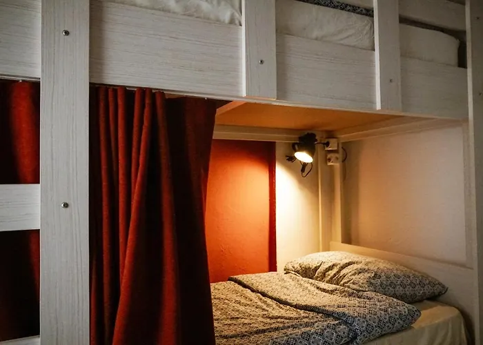Dormitory Room Mixed