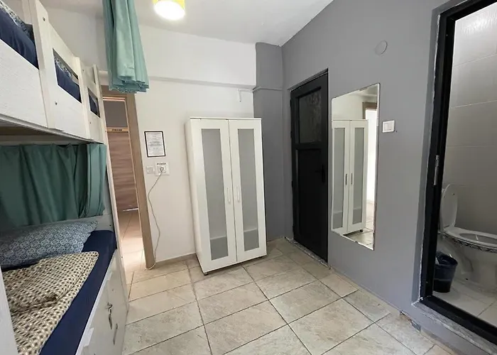 Dormitory Room Mixed